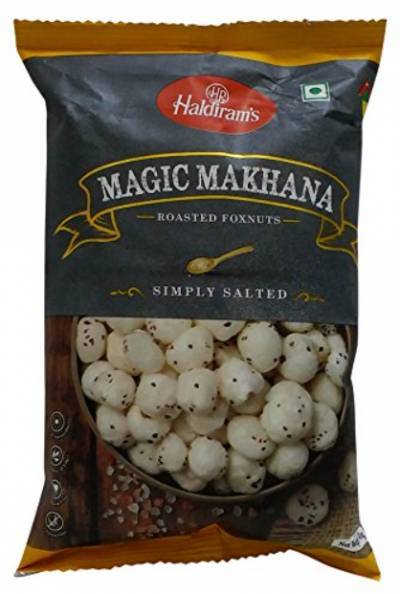 Roasted foxnuts simply salted